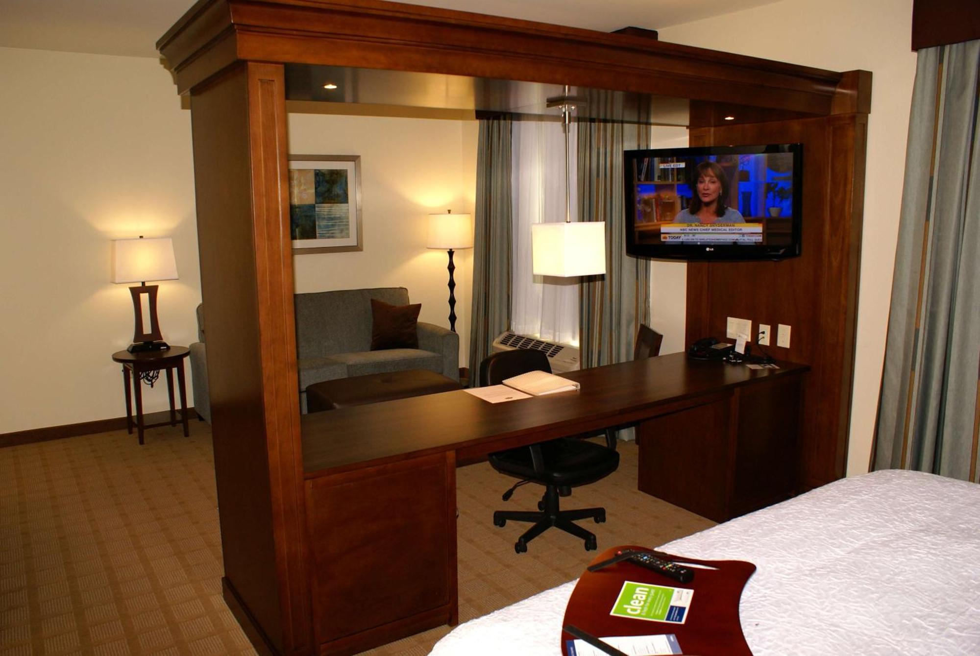 Hampton Inn & Suites Center Eksteriør billede